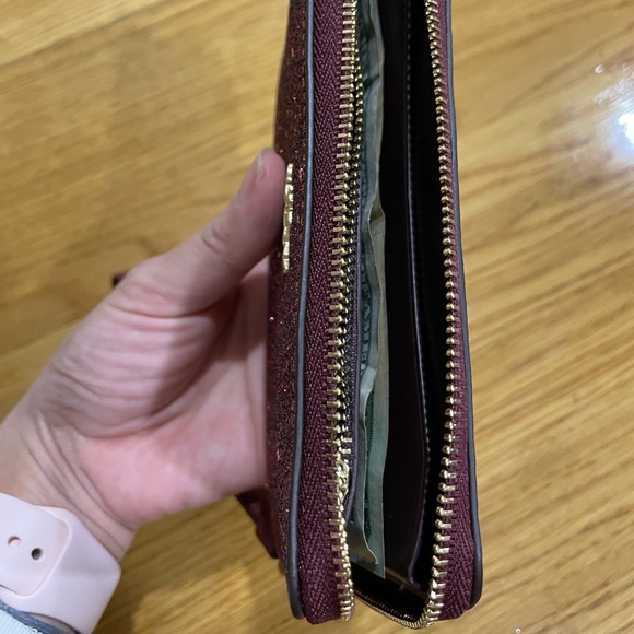 Coach - Red Glitter Star Phone Wallet/Wristlet - Picture 9 of 13